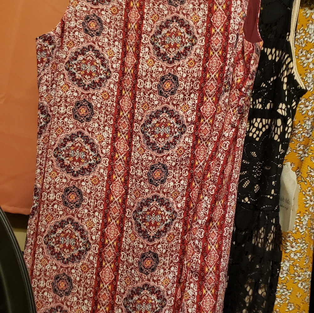 Never worn size xs dress from kohls multicolored